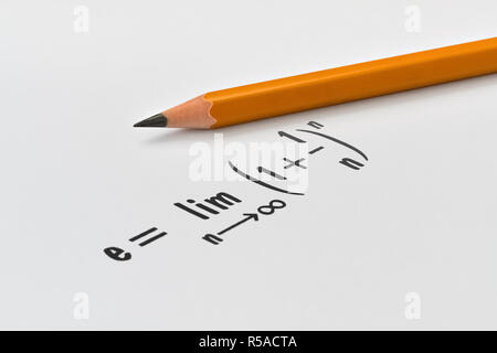 Definition eines bekannten mathematischen Konstanten wie die Eulersche Zahl benannt Stockfoto