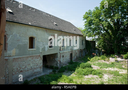 Ebreichsdorf, Reste der historischen Fabrik, inzwischen abgerissen Stockfoto