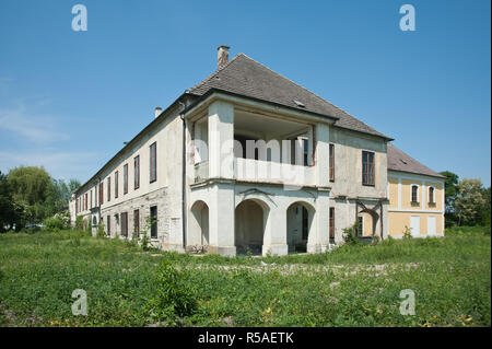 Ebreichsdorf, Reste der historischen Fabrik, inzwischen abgerissen Stockfoto