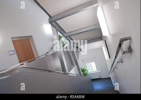 Die ehemalige Polizeidienststelle in Amstetten Mozartstraße wurde von der Bundesimmobiliengesellschaft (BIG) und Architekt DI Christian Mang im Jahr Stockfoto