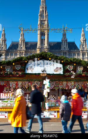 Rathaus & Weihnachtsmarkt, Rathaus (Town Hall), Wien, Österreich Stockfoto