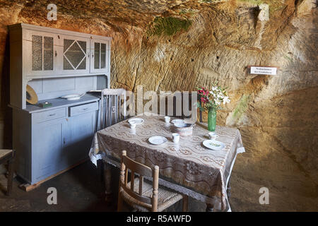 Wohnzimmer, Langensteiner Höhle Apartments, Langenstein/Halberstadt, Lkr. Harz, Sachsen-Anhalt, Deutschland Stockfoto