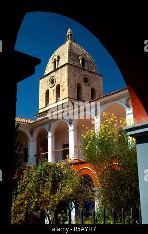 Museo de San Francisco, Gärten und Klöster, Iglesia de San Francisco Glockenturm aus dem 18. Jahrhundert, La Paz, Bolivien Stockfoto