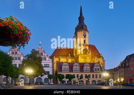 Markt mit Wenzel Kirche am Abend in Naumburg/Saale, Sachsen-Anhalt, Deutschland Stockfoto