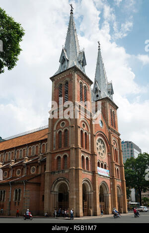 Notre-Dame Kathedrale Basilica von Saigon, Ho-Chi-Minh-Stadt, Vietnam Stockfoto