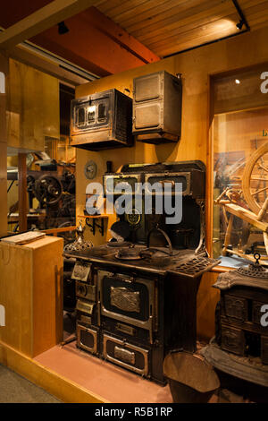 Kanada, Britisch-Kolumbien, Vancouver Island, Port Alberni, Alberni Valley Museum, 19. Jahrhundert Holzofen Stockfoto