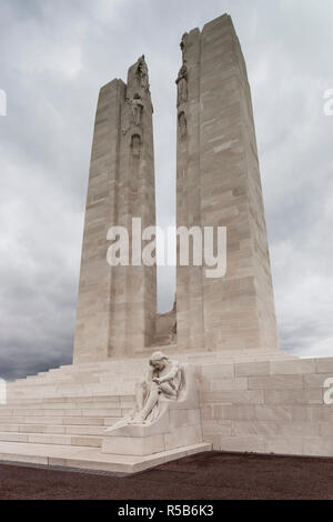 Frankreich, Region Nord-Pas-de-Calais, Vimy, Vimy Ridge National Historic Site von Kanada, Weltkrieg eine Schlacht und Denkmal für kanadische Truppen, Vimy Ridge Mounument, entworfen von Walter Seymour Allward Stockfoto