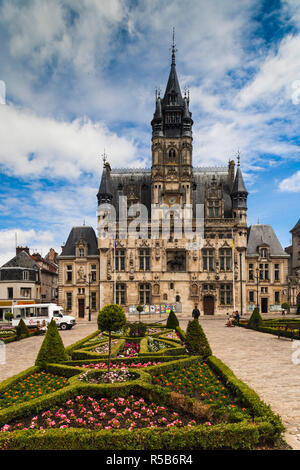 Frankreich, Picardie, Oise, Compiegne, Rathaus Stockfoto