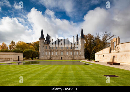 Frankreich, Region Aquitanien, Gironde Abteilung, Haute Medoc Bereich, Pauillac, Weingut Chateau Pichon Longueville Baron Stockfoto