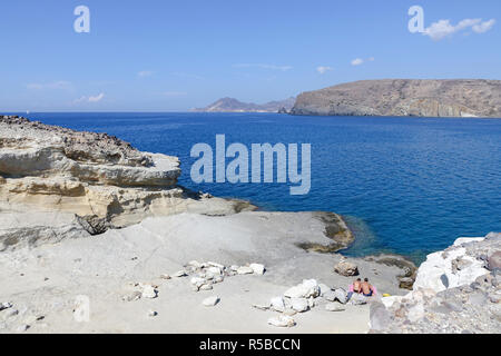 Paar am Strand von papafragas Stockfoto