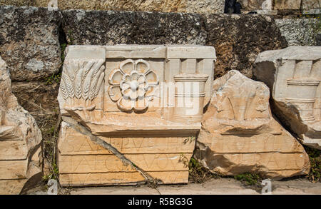 Foto bei der archäologischen Stätte von Elefsina, Griechenland. Stockfoto