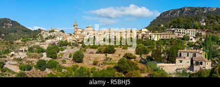 Dorf Skyline, Valldemossa, Mallorca, Balearen, Spanien Stockfoto