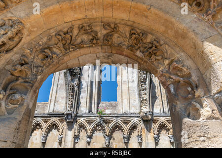 Die antiken Überreste der Marienkapelle in Glastonbury Abbey in Somerset, England. Stockfoto