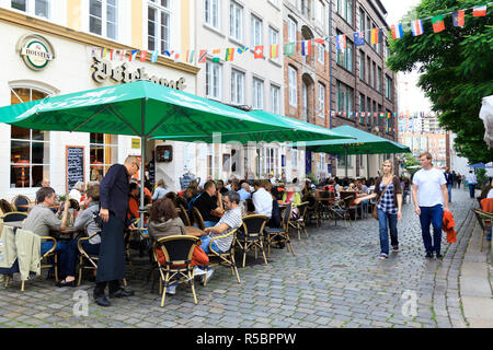 Deutschland, Hamburg, Speichrstadt und Hafencity, Outdoor Cafe' Stockfoto