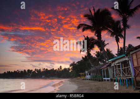 Dominikanische Republik, Halbinsel Samana, Las Terrenas, Playa Las Terrenas Strand Stockfoto