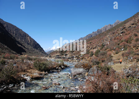 Der Sherpa Dorf Thudam im hohen Himalaya der östlichen Nepal Stockfoto