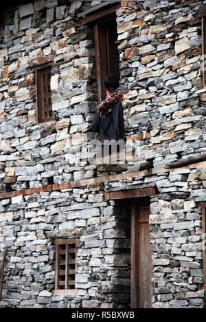 Die Himalaya Dorf Hatiya im östlichen Nepal Stockfoto