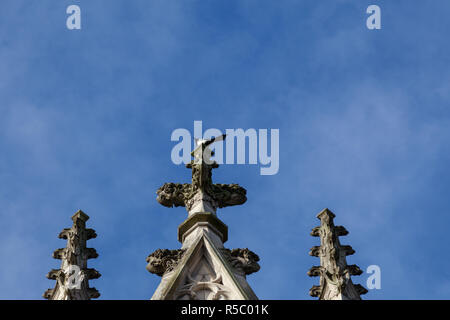 Close-up architektonischen Details des Schlosses der Herzöge der Bretagne an einem sonnigen Tag. - Nantes, FRANKREICH - NOVEMBER 2018 Stockfoto