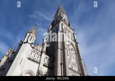 Kirche St. Nikolaus an einem sonnigen Tag - Nantes. Nantes, Frankreich Stockfoto