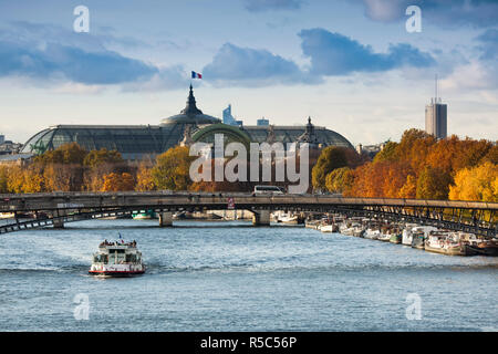 Frankreich, Paris, Grand Palais und Seine Stockfoto