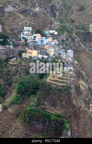 Kapverden, Santo Antao, Fontainhas Dorf, auf einer hohen Klippe am Meer Stockfoto