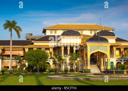 Indonesien, Sumatra, Medan, Maimoon Palace Stockfoto