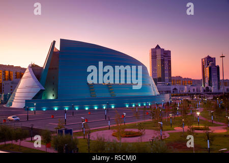 Kasachstan, Astana, Central Concert Hall, gestaltet wie die Blütenblätter einer Blume - Architekten: Manfredi und Luca Nicoletti, Italien Stockfoto