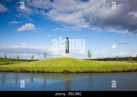 Litauen, südlichen Litauen, Grutas, Grutas Park, Skulpturenpark der ehemaligen kommunistischen Ära Skulpturen, Statue von Kryzkalnis Mutter von B. Vysniauskas, früher in Kryzkalnis gesehen Stockfoto