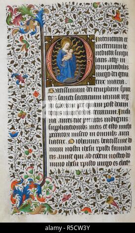 Gebet an die Jungfrau Maria. Saluces Stunden. Italien [ Savoy]; Mitte des 15. Jahrhunderts. (Ganze folio) Gebete zur Jungfrau Maria. Text mit anfänglichen "O", die Jungfrau mit dem Kind. Grenzen mit Blumenschmuck. Wahrscheinlich für Amadé e de Saluces, Tochter von Manfroy, Seigneur de CardÃ © Bild von Saluces Stunden hergestellt. Ursprünglich veröffentlicht in Italien [Savoy] hergestellt; Mitte des 15. Jahrhunderts. Quelle: Hinzufügen. 27697, f. 22 v. Sprache: Latein. Stockfoto