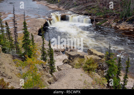 Korallen fällt am Fluss Forelle, Sambaa Deh fällt Territorial Park, Nordwest-Territorien, Kanada Stockfoto