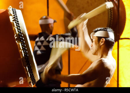 Marokko, Fes, Tokyo Trommler auf dem Fes internationalen Festival der geistlichen Musik Stockfoto