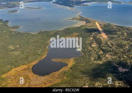 Arktische Landschaft aus der Luft, auf dem Weg von Yellowknife in Nunavut Territorium Nunavut Territory, Kanada Stockfoto