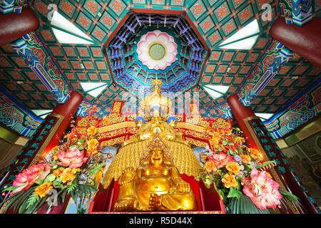 China, Hong Kong Tsuen Wan, westlichen Kloster, Buddha-Statuen Stockfoto