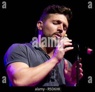 Sydney, NSW, Australien. 22 Sep, 2018. Die Stimme Australien 2016 Sieger Alfie Arcuri gesehen Durchführen am Revesby Arbeiter Club in Sydney Credit: Belinda Vel/SOPA Images/ZUMA Draht/Alamy leben Nachrichten Stockfoto