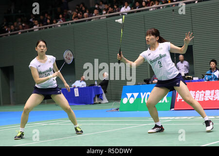 Komazawa Gymnasium, Tokio, Japan. 30 Nov, 2018. Koharu Yonemoto & Shiho Tanaka, 30. November 2018 - Badminton: Die 72 All Japan Badminton Meisterschaften 2018 Damen Doppel 3. Runde an der Komazawa Gymnasium, Tokio, Japan. Credit: YUTAKA/LBA SPORT/Alamy leben Nachrichten Stockfoto