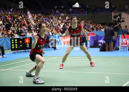Komazawa Gymnasium, Tokio, Japan. 30 Nov, 2018. Ayaka Takahashi &?/Misaki Matsutomo, 30. November 2018 - Badminton: Die 72 All Japan Badminton Meisterschaften 2018 Damen Doppel 3. Runde an der Komazawa Gymnasium, Tokio, Japan. Credit: YUTAKA/LBA SPORT/Alamy leben Nachrichten Stockfoto