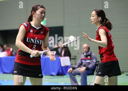 Komazawa Gymnasium, Tokio, Japan. 30 Nov, 2018. Ayaka Takahashi &?/Misaki Matsutomo, 30. November 2018 - Badminton: Die 72 All Japan Badminton Meisterschaften 2018 Damen Doppel 3. Runde an der Komazawa Gymnasium, Tokio, Japan. Credit: YUTAKA/LBA SPORT/Alamy leben Nachrichten Stockfoto