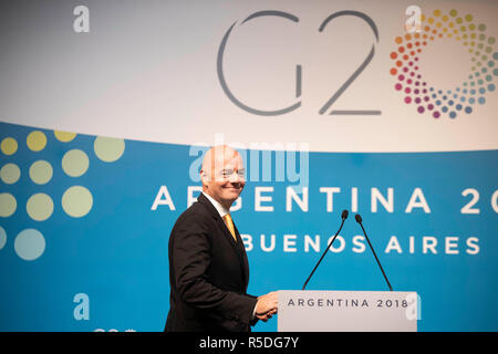 Buenos Aires, Argentinien. 1. Dezember, 2018. FIFA-Präsident Gianni Infantino besucht eine Pressekonferenz auf dem G20-Gipfel in Buenos Aires, Argentinien, Dez. 1, 2018. Credit: Li Ming/Xinhua/Alamy leben Nachrichten Stockfoto