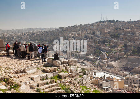 Jordanien, Amman, erhöhten Blick auf die Stadt von der Zitadelle Stockfoto