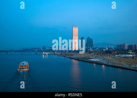 Korea, Seoul, Yeouido, 63 Gebäude - eines der berühmtesten Sehenswürdigkeiten Seouls, an den Ufern des Flusses Hangang Stockfoto