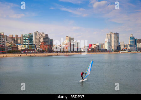 Korea, Gyeongsangnam-do, Busan, Gwangan - gwangalli Strand Stockfoto