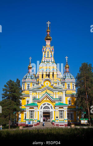 Kasachstan, Almaty, Zenkov Kathedrale Panfilov Park, früher bekannt als Himmelfahrt Cathderal, ganz aus Holz gebaut. Stockfoto