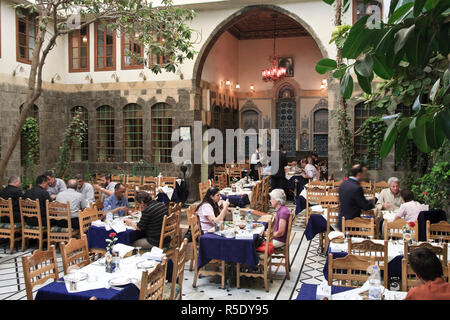 Syrien, Damaskus, Old Town, Bab Touma Viertel, historische Damaszener Haus renoviert als restaurant Stockfoto