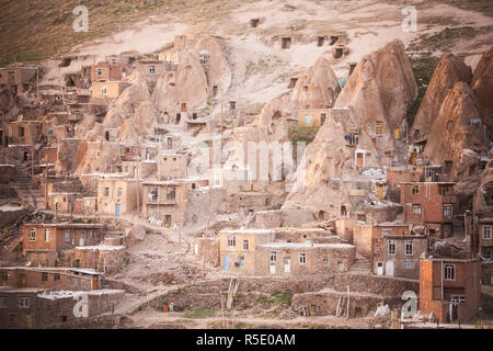 Häuser in Kandovan, Iran. Stockfoto