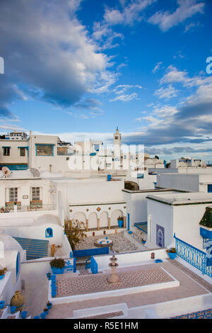 Tunesien, Sidi Bou Said, erhöhten Blick auf die Stadt Stockfoto