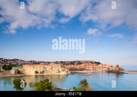 Frankreich, Languedoc-Roussillon, Pyrennes-Orientales Abteilung, Purpurküste, Collioure Stockfoto