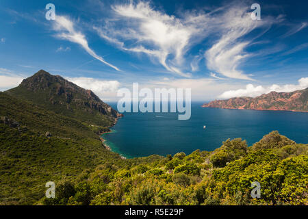 Frankreich, Korsika, Departement Corse-du-Sud, Korsika West Coast Region, Golfe de Girolata Golf, erhöht, Ansicht Stockfoto