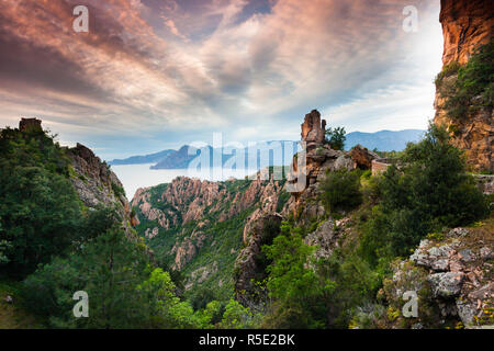 Frankreich, Korsika, Departement Corse-du-Sud, Calanche Region, Porto, roten Felslandschaft von der Calanche Stockfoto