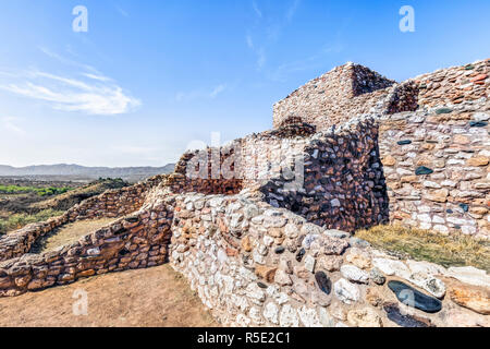 Arizona Tuzigoot National Monument ist der Standort eines der größten und am besten erhaltenen pueblo Wohnungen durch den Sinagua Menschen zwischen 1125 baute ein Stockfoto