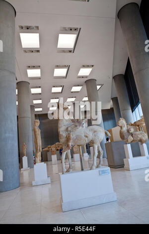 Das neue Akropolis Museum, das Viertel Plaka, Athens, Griechenland Stockfoto